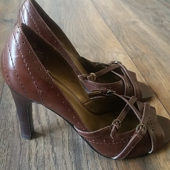 Carlos by Carlos Santana 4 inch heels size 6.5 - Picture 2 of 6